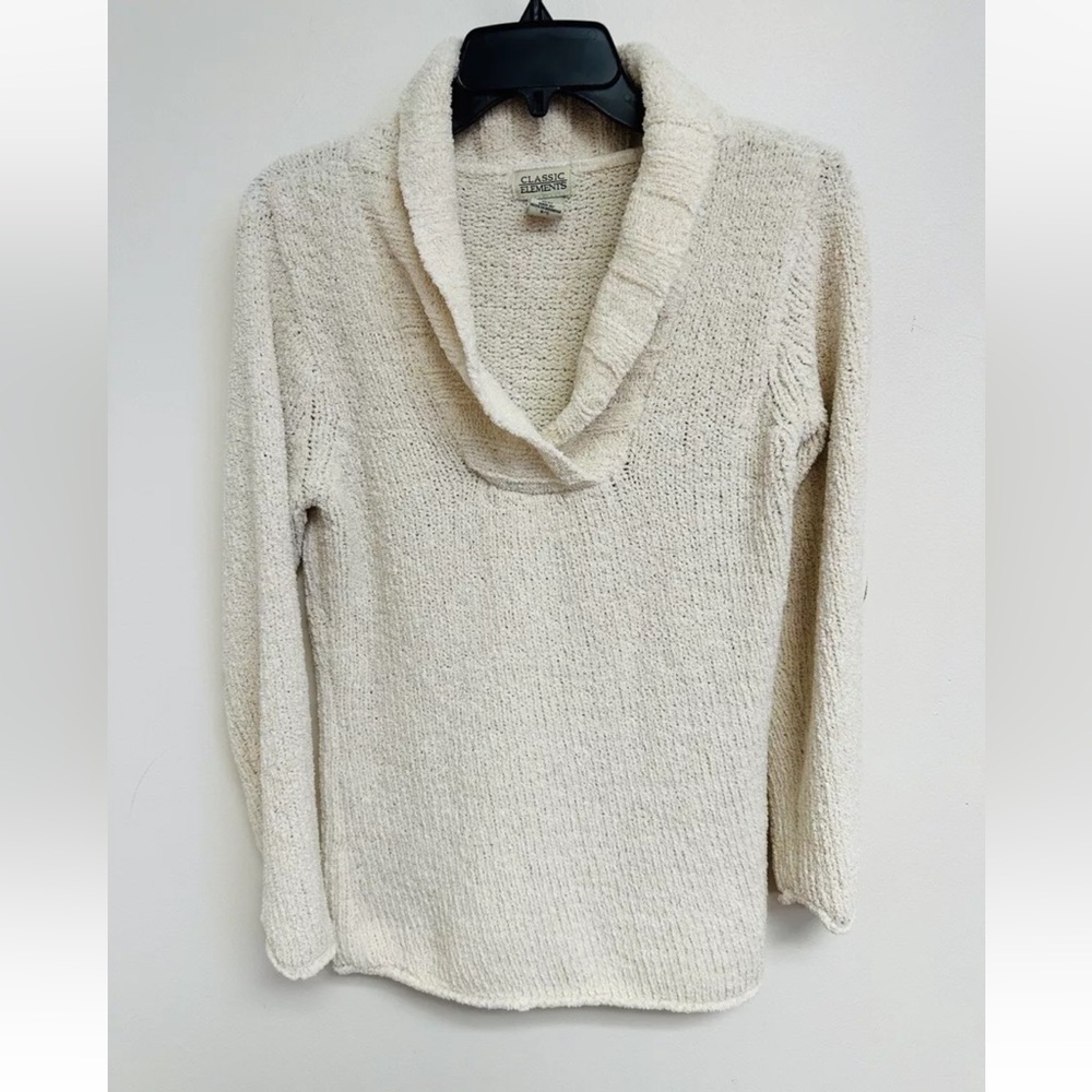 Vintage Classic Elements Women's Small Soft Knit Cream Beige V-Neck Sweater